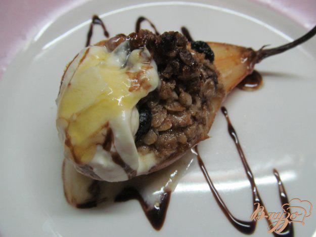 фото рецепта: Десерт «фаршированная груша»