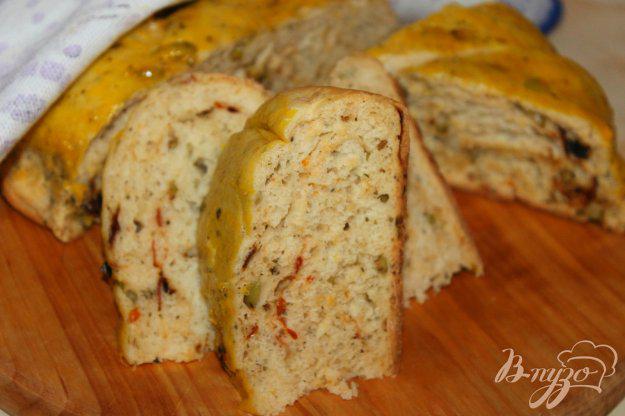 фото рецепта: Соленый пирог с оливками и вялеными томатами