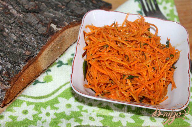 фото рецепта: Морковь по - корейски с базиликом
