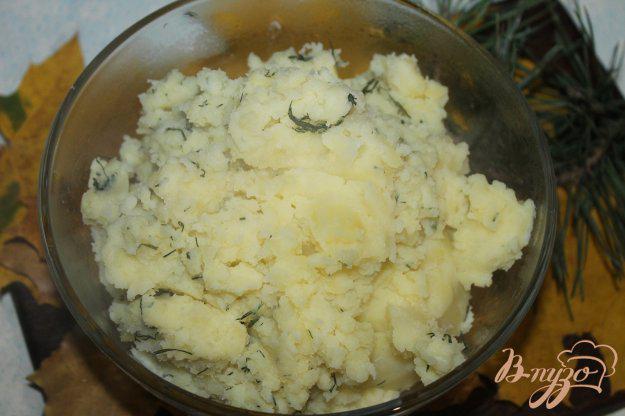фото рецепта: Пюре из картофеля со сметаной и укропом