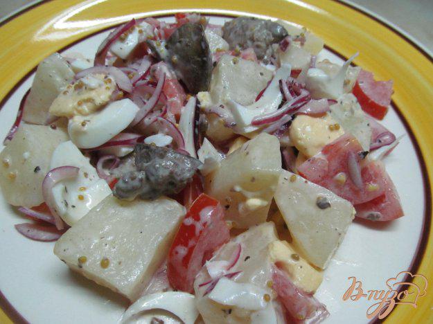 фото рецепта: Теплый салат из куриной печени и картофеля