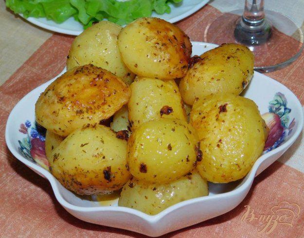 фото рецепта: Картофель, запеченный  в мультиварке