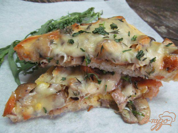 фото рецепта: Горячий бутерброд с грибами и сыром