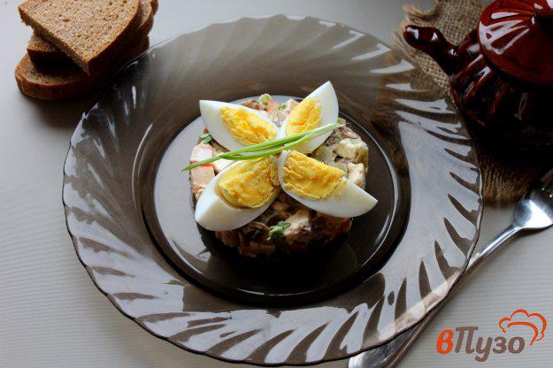 фото рецепта: Салат « Домашний » с жареными грибами