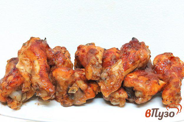 фото рецепта: Куринные крылышки маринованныеи запеченные в духовке