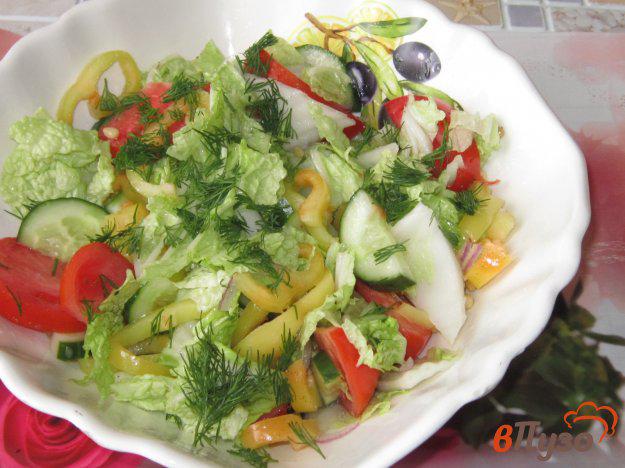 фото рецепта: Овощной салат с кедровыми орешками
