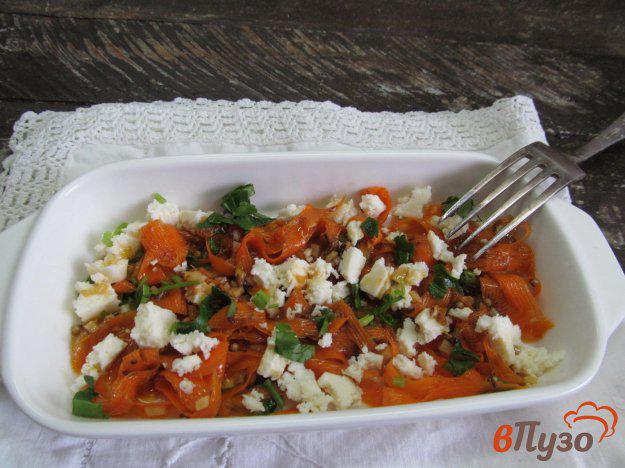 фото рецепта: Салат из моркови с сыром панир