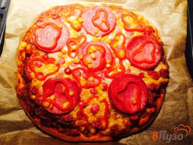 фото рецепта: Пицца с охотничьими колбасками и салями