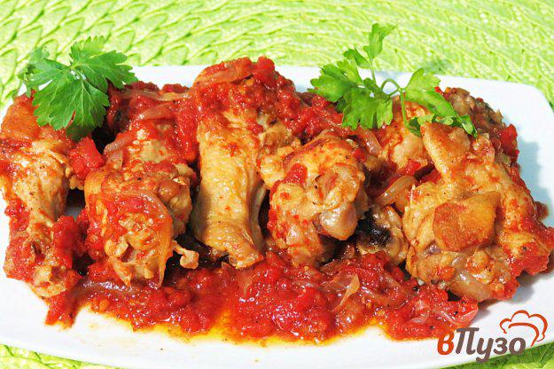 фото рецепта: Куриные крылышки в томатном соусе