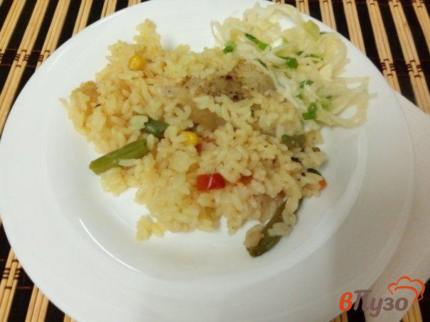 фото рецепта: Экспресс-ужин из минтая и риса с овощами в мультиварке с давлением