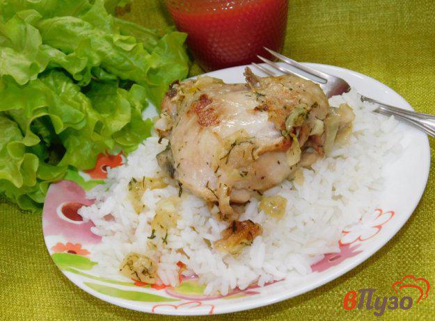 фото рецепта: Куриные бедра в чесночно-сметанном соусе