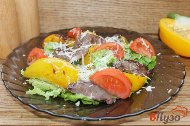 фото рецепта: Теплый салат с грудкой и перцем