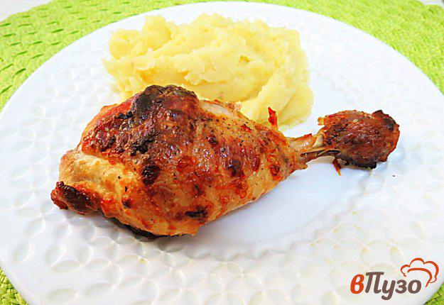 фото рецепта: Куриные голени запеченные со сметаной