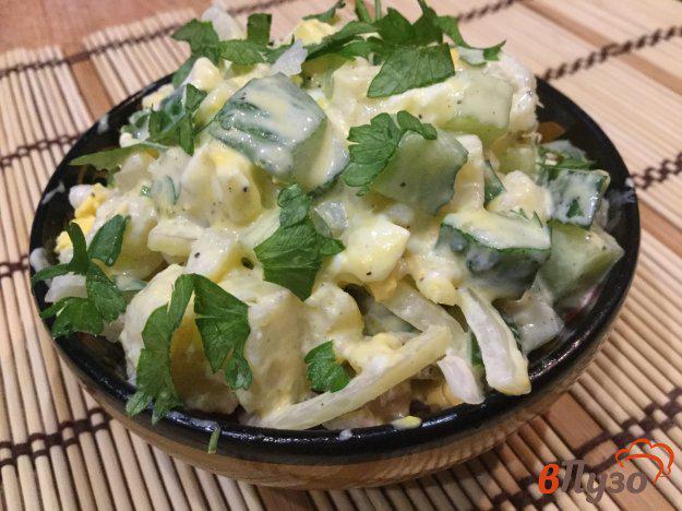фото рецепта: Салат из цветной капусты с яйцами и огурцом