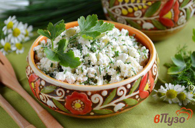 фото рецепта: Салат из брынзы и шнитт-лука