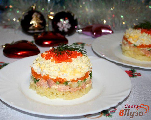 фото рецепта: Нежный салат «Мимоза» с сырным соусом