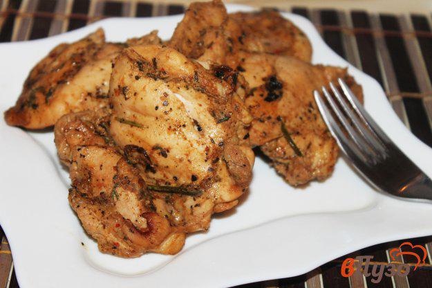 фото рецепта: Куриные бедра в соевом маринаде