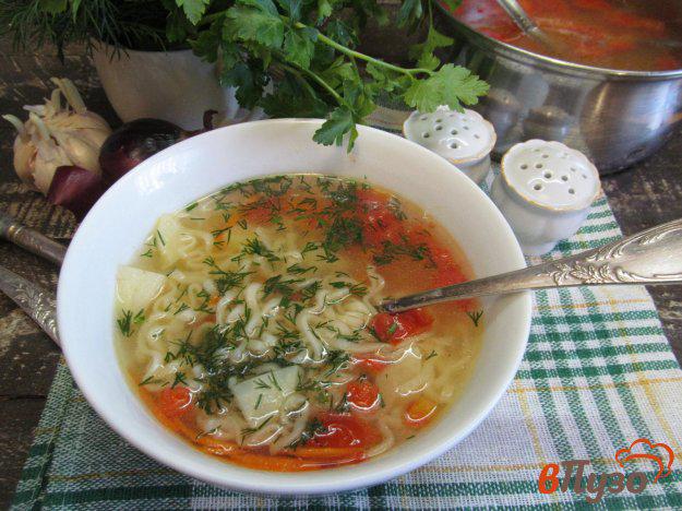 фото рецепта: Томатный суп на курином бульоне с яичной вермишелью