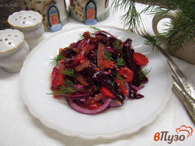 фото рецепта: Салат из свеклы с морковью и огурцом