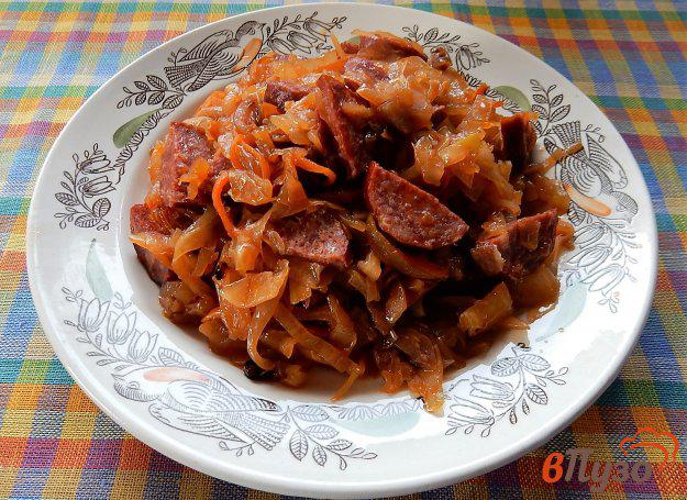 фото рецепта: Капуста жаренная с колбасой и томатом
