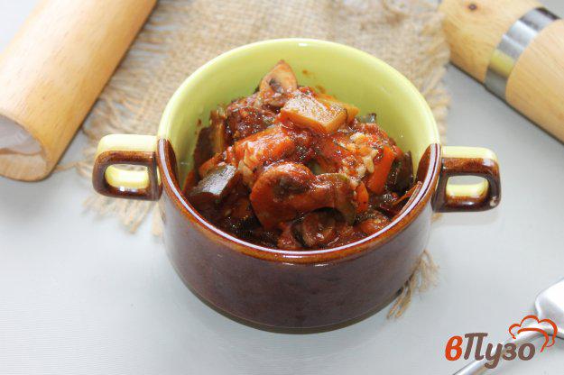 фото рецепта: Овощное рагу с шампиньонами в томате