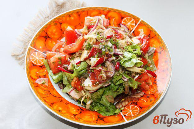 фото рецепта: Салат из редиса и помидор