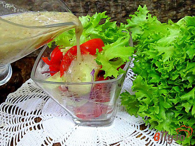 фото рецепта: Салат овощной с чесночной заправкой
