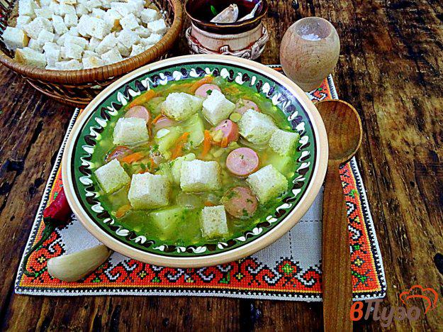 фото рецепта: Гороховый суп сосисками и черемшой