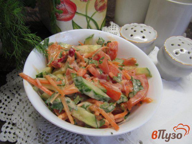 фото рецепта: Свежий овощной салат с морковью по-корейски
