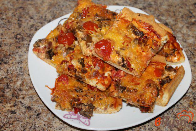 фото рецепта: Пицца с грибами, баклажанами и копченым мясом