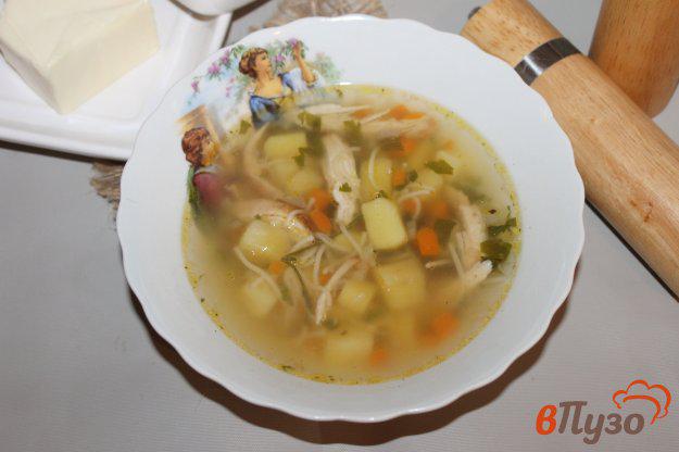 фото рецепта: Суп с курицей и вермишелью