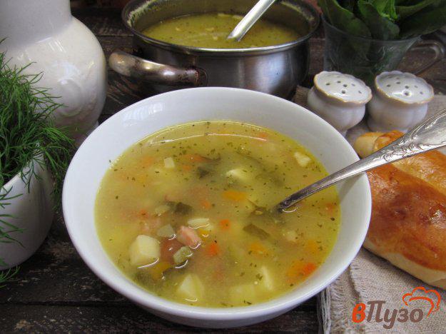 фото рецепта: Сырный суп с фасолью и щавелем