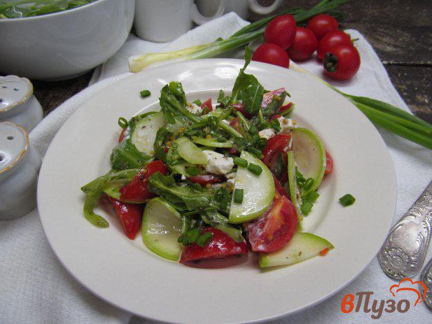 фото рецепта: Быстрый салат с томатами и кабачком