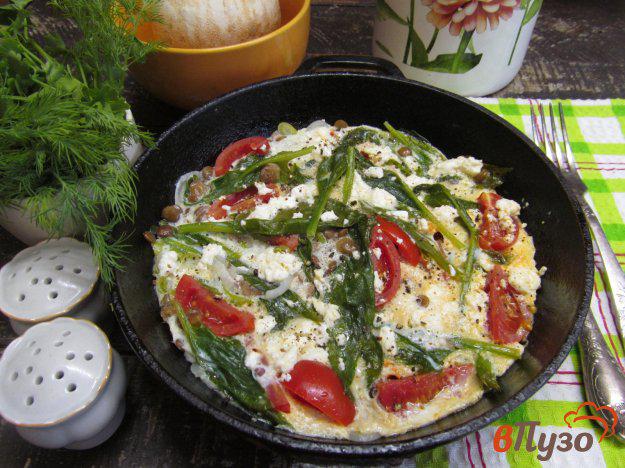 фото рецепта: Фритатта с чечевицей помидором и шпинатом