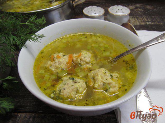 фото рецепта: Куриный суп с кабачком и фрикадельками