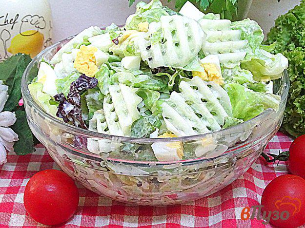 фото рецепта: Зелёный микс салат с яйцом и огурцом