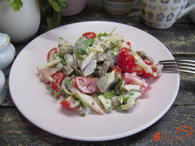 фото рецепта: Мясной салат с шампиньоном и сельдереем