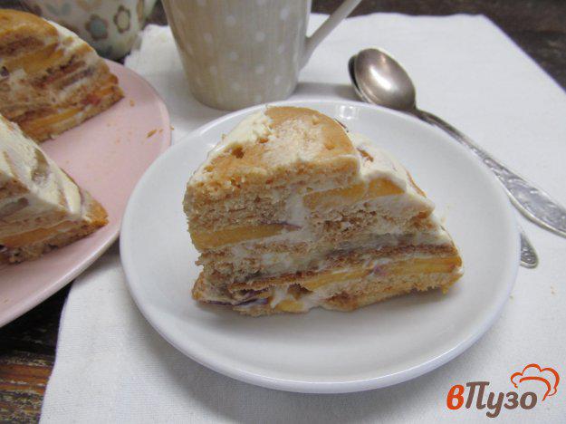 фото рецепта: Торт из пряников с персиком без выпечки