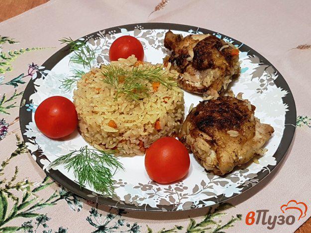 фото рецепта: Жареные куриные бедра с рисом