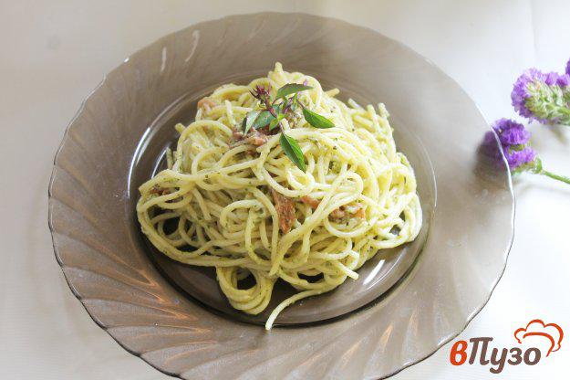 фото рецепта: Спагетти с сыром и соусом Песто