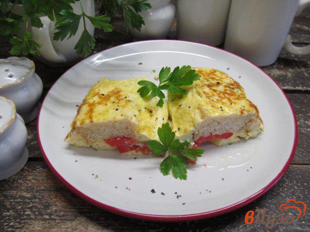 фото рецепта: Яичные блины с начинкой из сыра и хлеба