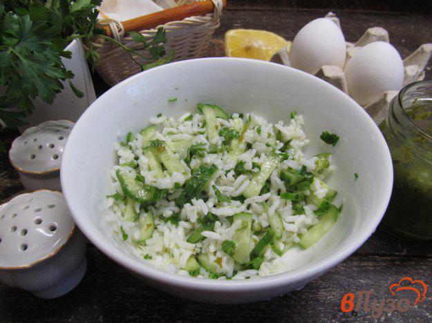 фото рецепта: Салат с рисом и огурцом