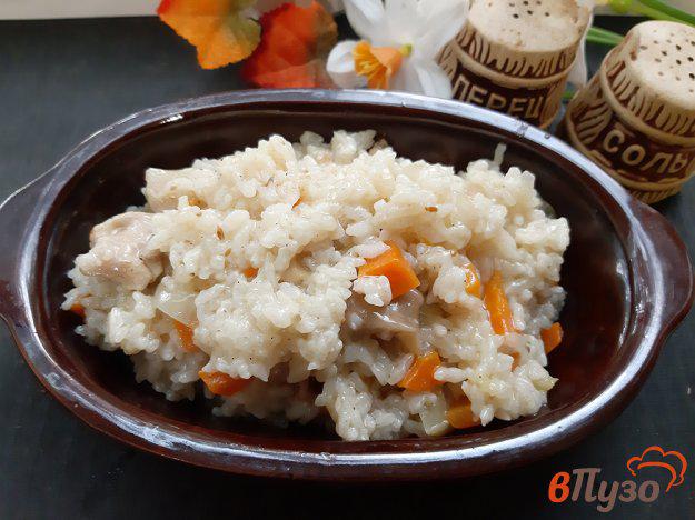 фото рецепта: Рис с грибами и болгарским перцем в мультиварке