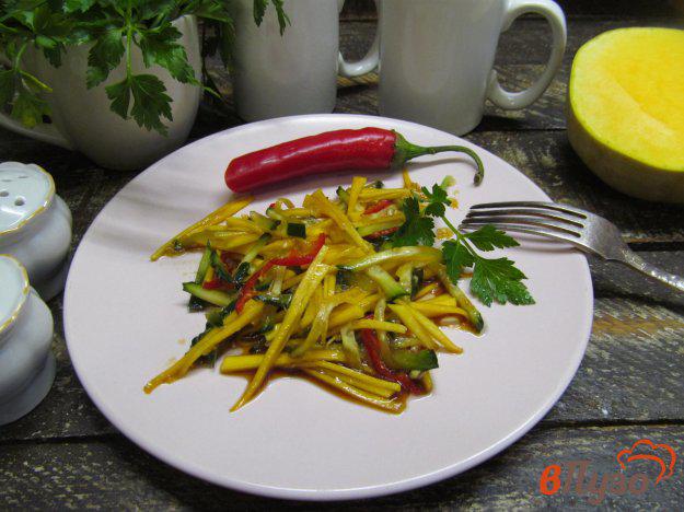 фото рецепта: Огуречный салат с тыквой