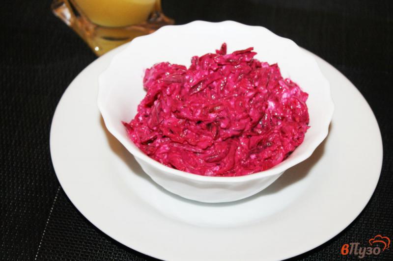 Свекла с плавленным сыром. Свекольный салат с сыром. Салат со свёклой нежность слои. Свекла с чесноком и плавленным сыром. Салат свекла с сыром и чесноком.