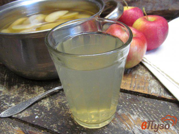 фото рецепта: Мандариново-яблочный компот с ванилью