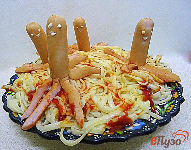 фото рецепта: Спагетти с сосисками осьминожками