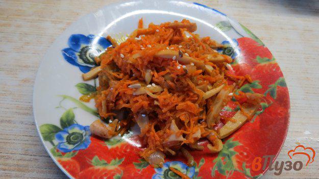 фото рецепта: Салат по корейски с кальмарами