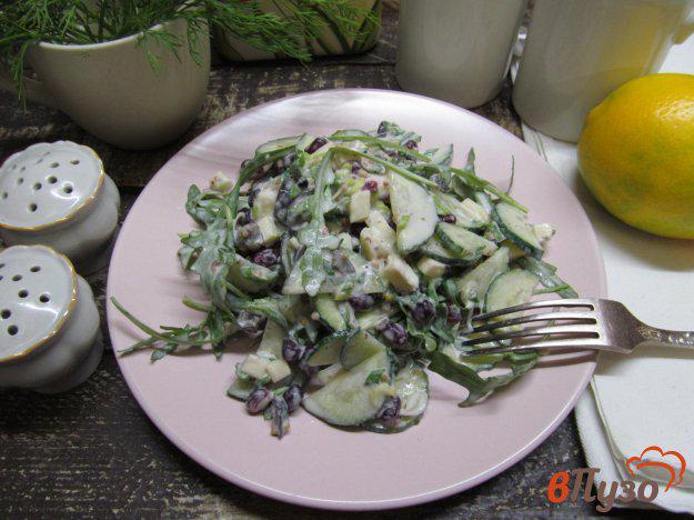 фото рецепта: Салат из огурца с оливками и гранатом