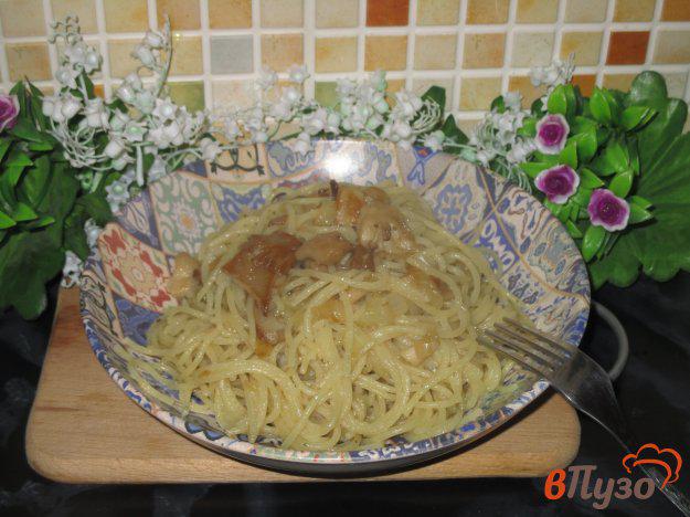 фото рецепта: Спагетти с вёшенками на сковороде